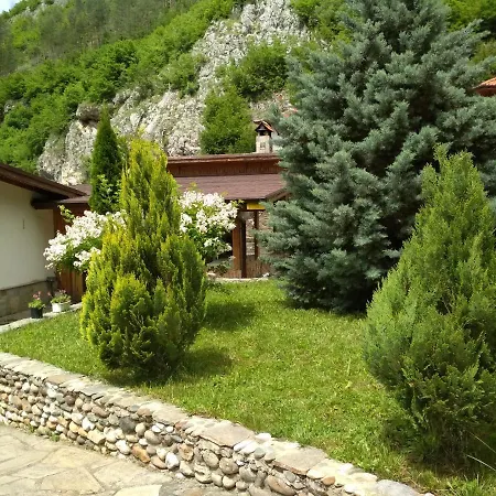 Eco Complex 3* Smilyan (Smolyan)